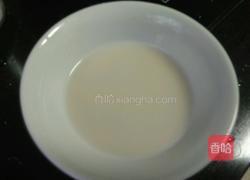 蒜苗爆小肠的做法图解5