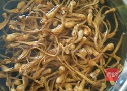 虫草花淮山排骨汤的做法图解3