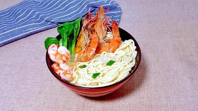 大虾伊面