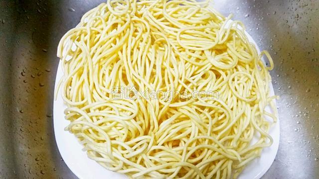 准备一个伊面