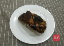 胡萝卜炒腊肉的做法图解1