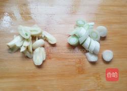 胡萝卜炒腊肉的做法图解7