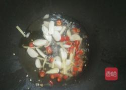酸豆角炒鸡杂的做法图解5