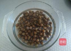 山药豆炖鸡肉的做法图解1