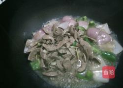 猪腰炒洋葱青椒的做法图解10