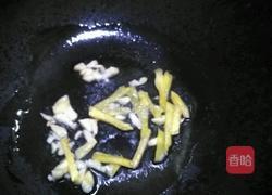 腊肠炒荷兰豆的做法图解4