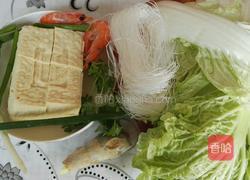 砂锅冻豆腐炖白菜的做法图解1