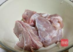 大骨玉米汤的做法图解1