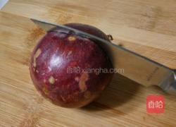 天然蜂蜜百香果饮的做法图解4
