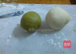 抹茶双色馒头的做法图解5