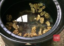 核桃红豆粥的做法图解3