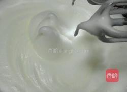 戚风蛋糕 （ 8寸）的做法图解12