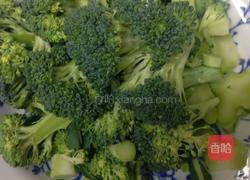 海鲜西兰花的做法图解1