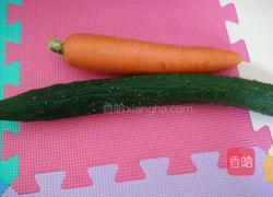 凉拌青瓜胡萝卜丝的做法图解2