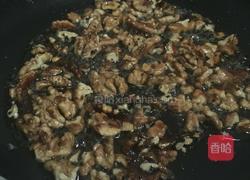 琥珀核桃仁的做法图解4