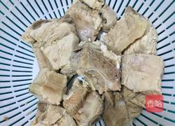 红枣山药排骨汤的做法图解1