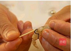 鸡蛋虾仁的做法图解1