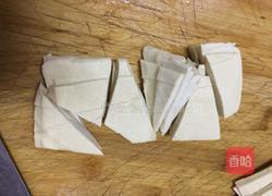 豆腐干胡萝卜烧肉的做法图解2