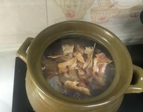 水鸭土茯苓薏米芡实汤[图]