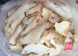 水鸭土茯苓薏米芡实汤的做法图解2