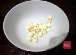 银耳红薯莲子羹的做法图解4