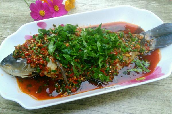 凉拌鲤鱼的做法大全