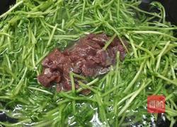 牛肉豆苗汤的做法图解5