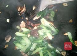 上海青炒香菇的做法图解9