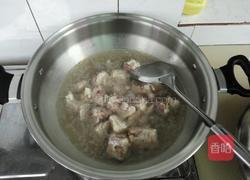 香菇海带炖排骨的做法图解2