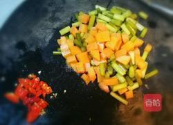 泡菜牛肉丝的做法图解3