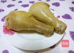响螺片玉米鸡腿汤的做法图解3