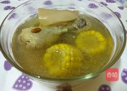 响螺片玉米鸡腿汤的做法图解7
