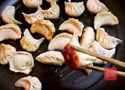 煎饺的做法图解3