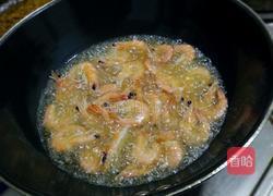 鲜虾炖土豆的做法图解2