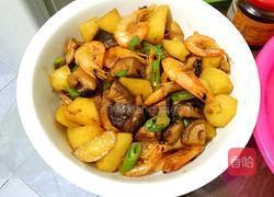 鲜虾炖土豆的做法图解8