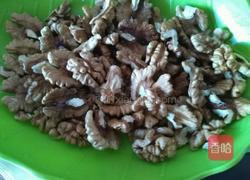 琥珀核桃的做法图解2