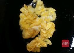 笋片胡萝卜炒蛋的做法图解5