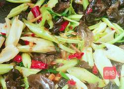芹菜牛筋干锅的做法图解5
