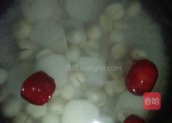 莲子山药山楂粥的做法图解2