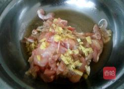 土豆炖鸡块的做法图解3