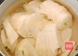 木耳芹菜炒淮山的做法图解2