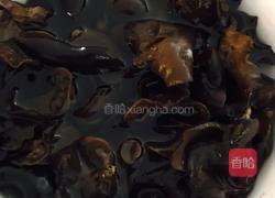 木耳芹菜炒淮山的做法图解3