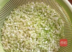 韭黄馅饺子的做法图解2