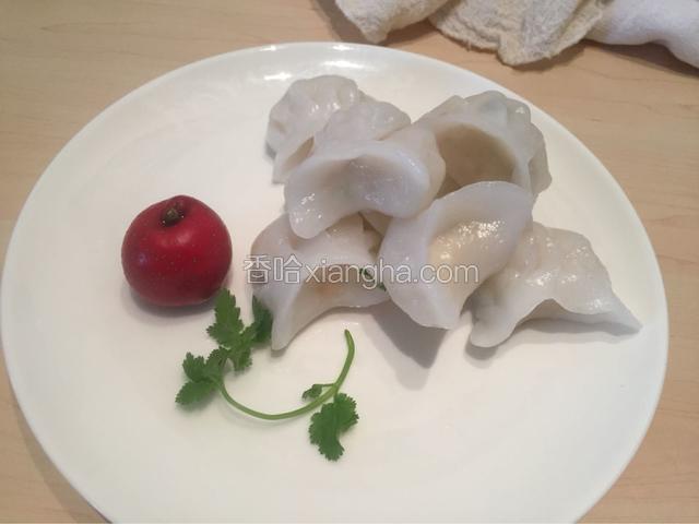 装盘。吃着口感还可以。