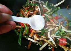 辣椒炒豆干的做法图解8