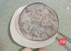 银鱼煎鸡蛋的做法图解1