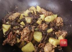 小鸡炖榛蘑的做法图解9