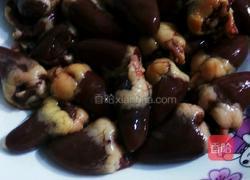 鸡心炒蒜苗的做法图解1