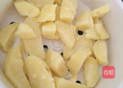 马铃薯芝士花饺的做法图解1