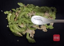 苦瓜炒肉的做法图解7
